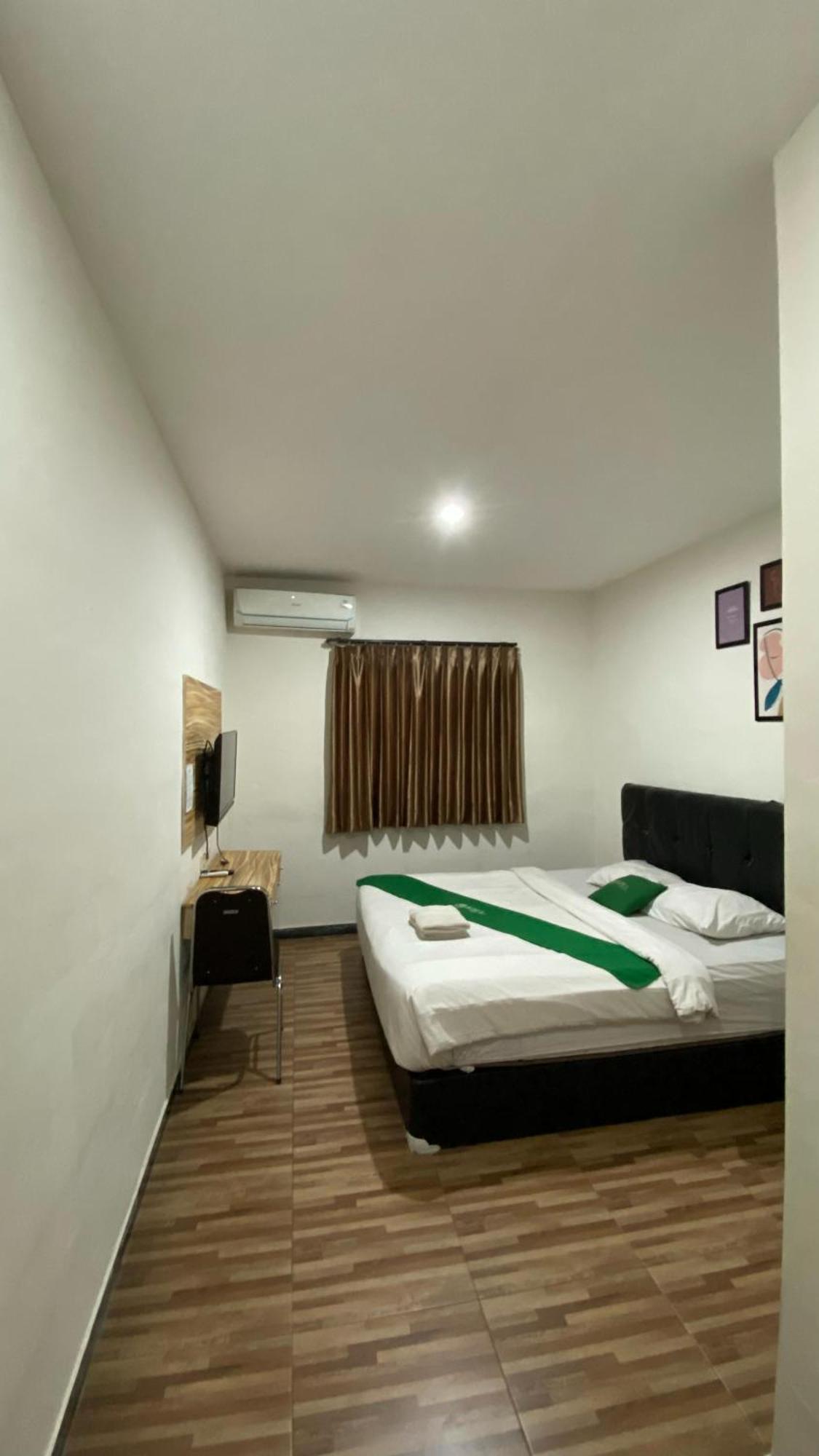 Bima Guest House Ngadipuro Екстер'єр фото